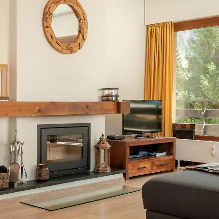 Olympic R4 By Interhome Apartmán *
